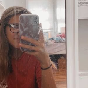 Meet your Posher, Anna